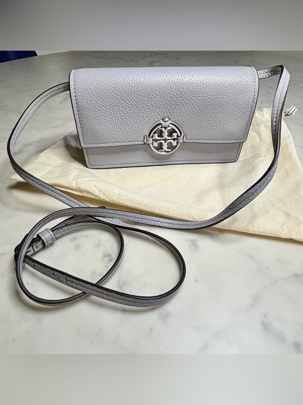 Tory Burch Miller Pebbled Leather Wallet Crossbody Bag Gray